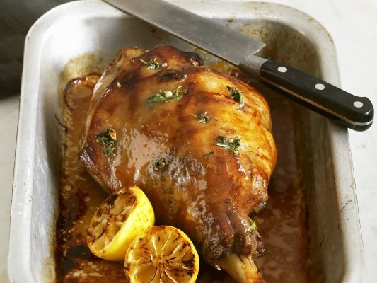 Lamm mit Reis mediterran - Lamm mit Reis mediterran – Rezept mit Zitronen-Olivenöl (kretisch)